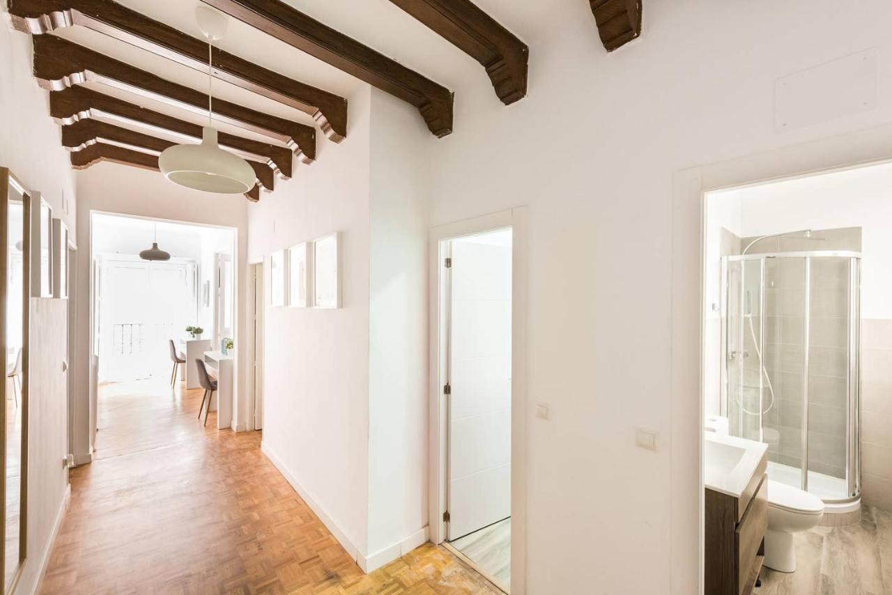 Apartamentos En Sol, Madrid Centro Luaran gambar