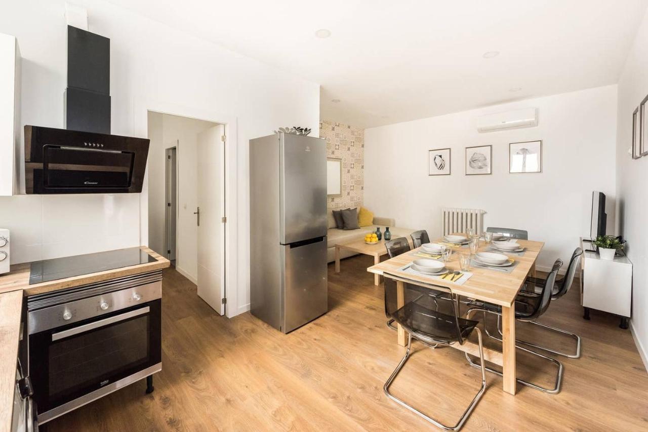 Apartamentos En Sol, Madrid Centro Luaran gambar