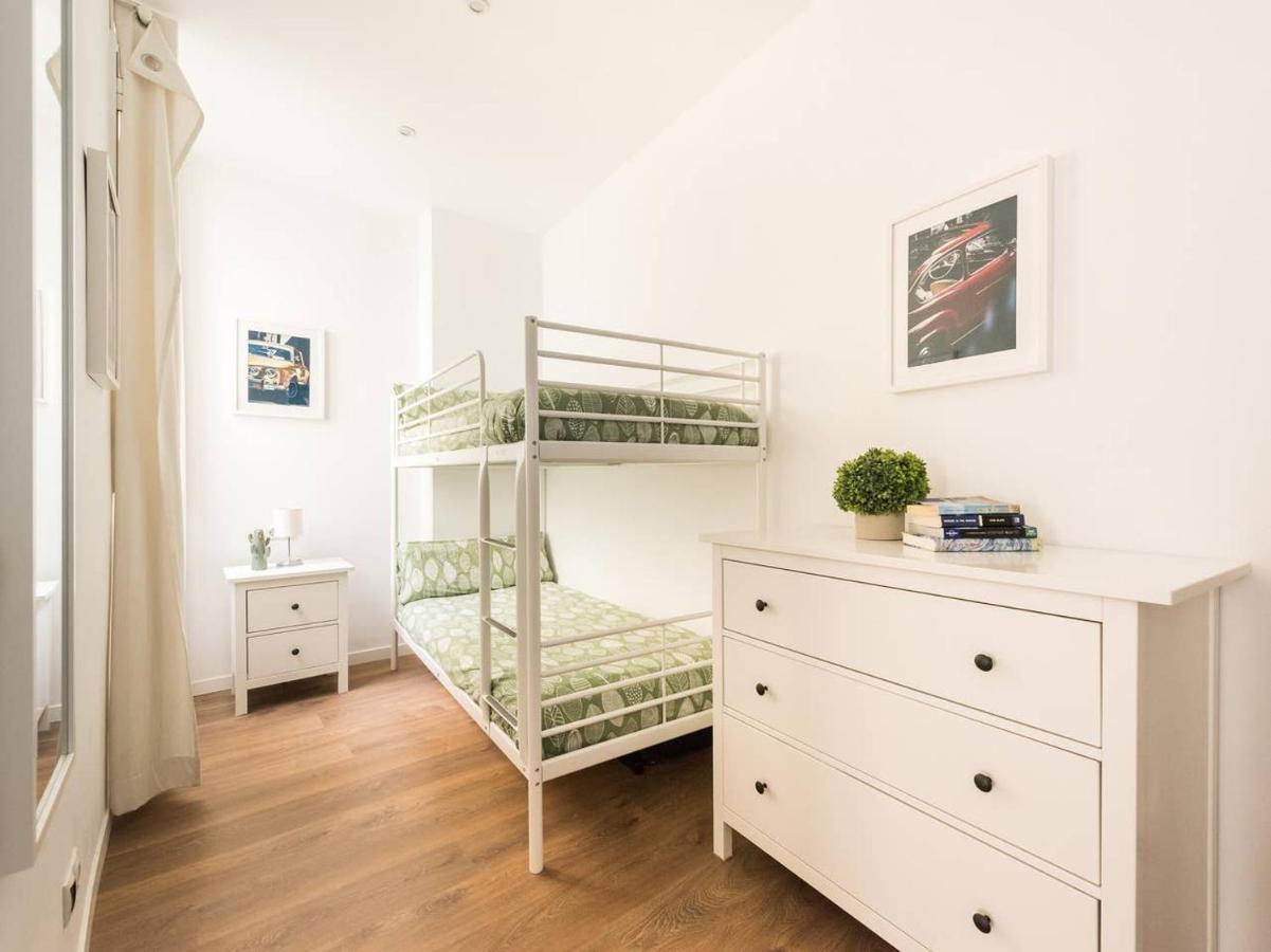 Apartamentos En Sol, Madrid Centro Luaran gambar