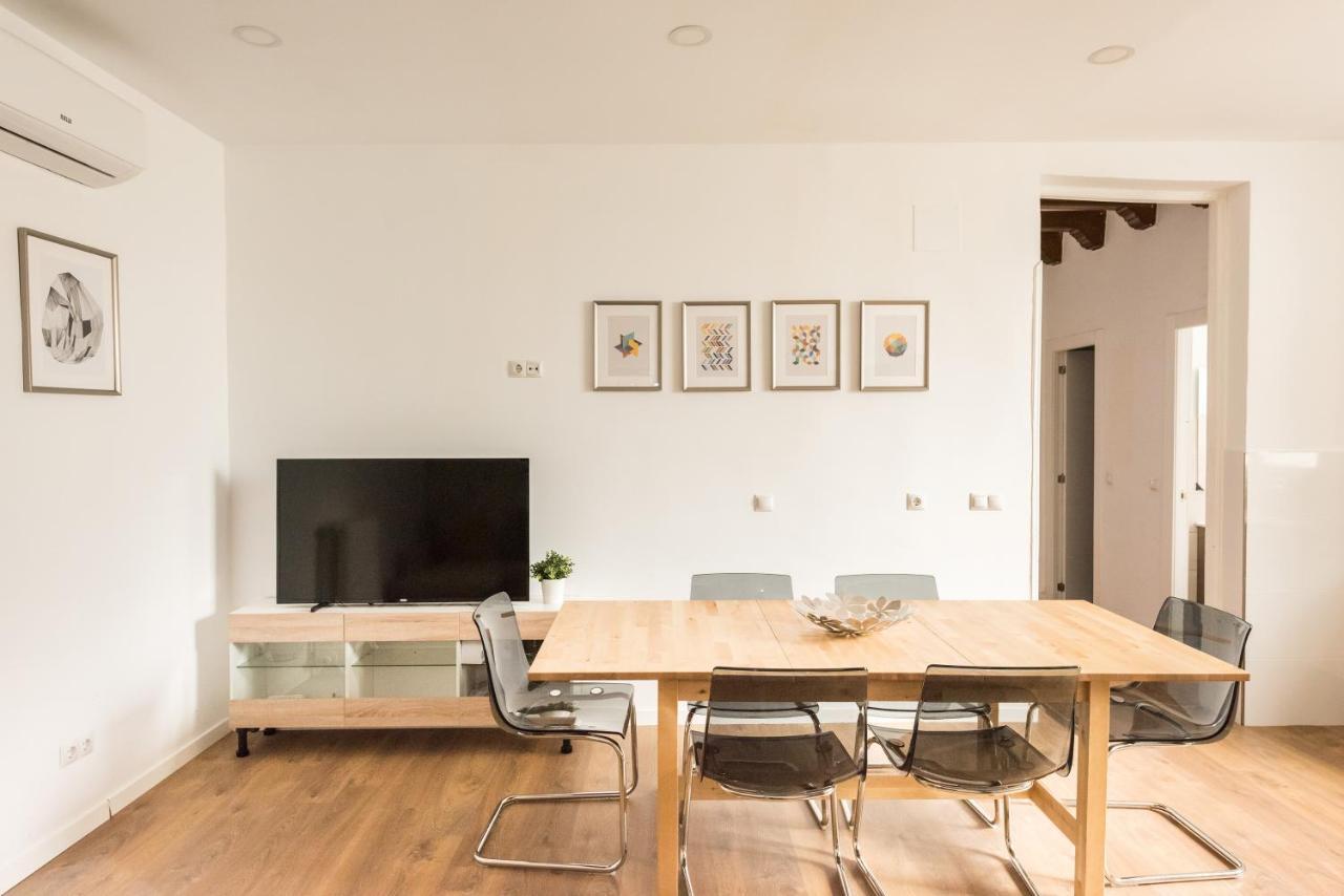 Apartamentos En Sol, Madrid Centro Bilik gambar